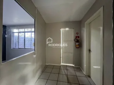 Sala Comercial para alugar, 70m² no Centro, Portão