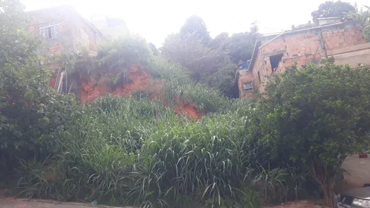 Lote/Terreno à venda, 500m² no Jardim dos Comerciários (Venda Nova), Belo Horizonte
