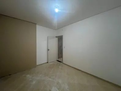 Casa com 2 Quartos para alugar, 60m² no Tirol (Barreiro), Belo Horizonte