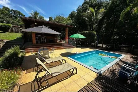 Fazenda/Sítio com 3 Quartos à venda, 22000m² no Granja dos Cavaleiros, Macaé