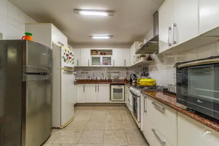 Casa com 5 Quartos à venda, 340m² no Asa Sul, Brasília