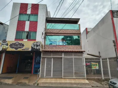 Sobrado com 5 Quartos à venda, 300m² no Taguatinga Norte, Brasília