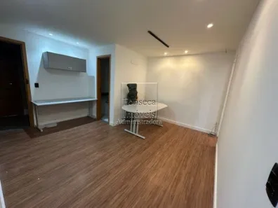 Ponto Comercial para alugar, 64m² no Quarteirão Brasileiro, Petrópolis