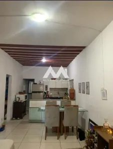 Casa com 2 Quartos para alugar, 80m² no Santa Efigênia, Belo Horizonte