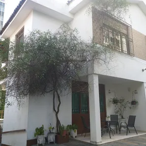 Casa com 3 Quartos para alugar, 610m² no Jardim Apipema, Salvador
