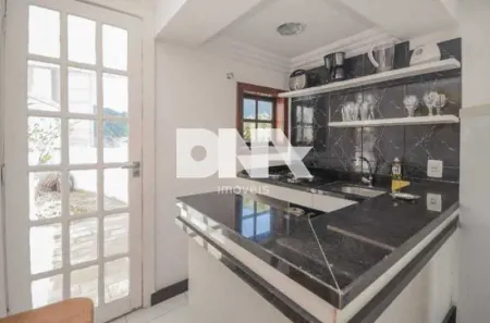 Cobertura com 18 Quartos à venda, 800m² no Copacabana, Rio de Janeiro