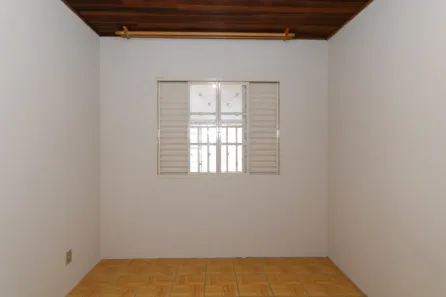 Casa com 2 Quartos para alugar, 40m² no Igara, Canoas