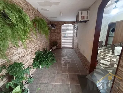 Sobrado com 3 Quartos à venda, 180m² no Vila Ligya, Guarujá