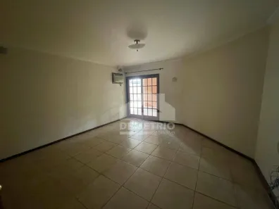Casa de Condomínio com 3 Quartos para alugar, 400m² no Chácara Olaria, Taubaté