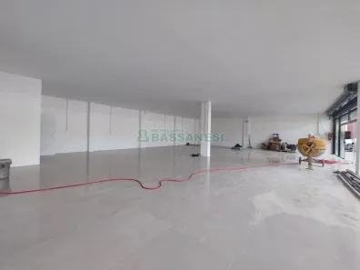 Ponto Comercial para alugar, 150m² no Cruzeiro, Caxias do Sul