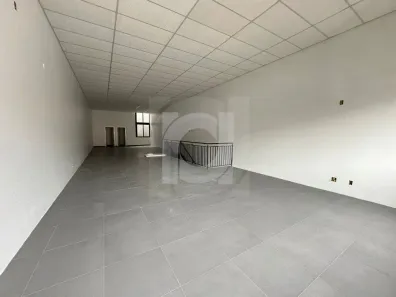 Sala Comercial para alugar, 135m² no Centro, Portão