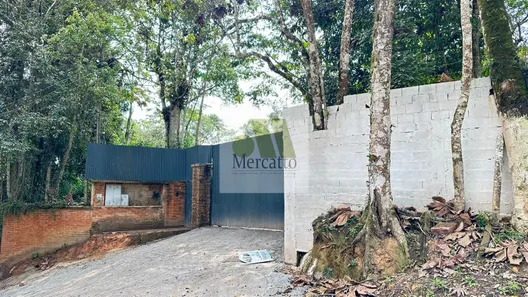 Galpão/Depósito/Armazém para venda ou aluguel, 1200m² no Centro, São Lourenço da Serra