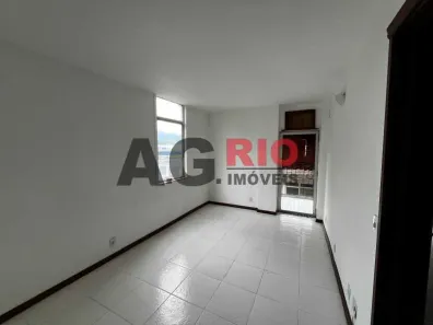 Apartamento com 1 Quarto para alugar, 50m² no Tanque, Rio de Janeiro
