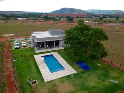 Fazenda/Sítio com 3 Quartos à venda, 172m² no Alameda T4, Guapó