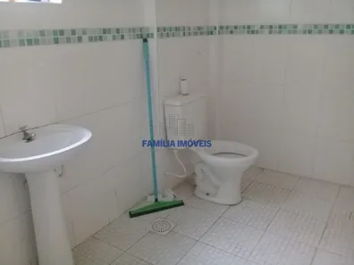 Sala Comercial para alugar, 246m² no Gonzaga, Santos