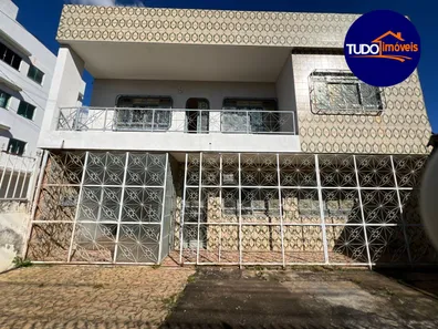 Sobrado com 3 Quartos à venda, 275m² no Setor Leste, Brasília