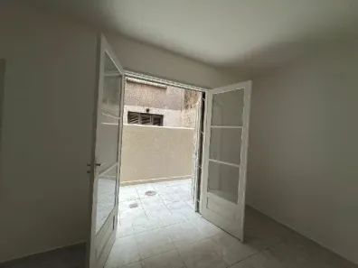 Kitnet com 1 Quarto para alugar, 29m² no Floresta, Porto Alegre
