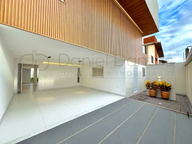 Sobrado com 3 Quartos à venda, 209m² no Capim Macio, Natal