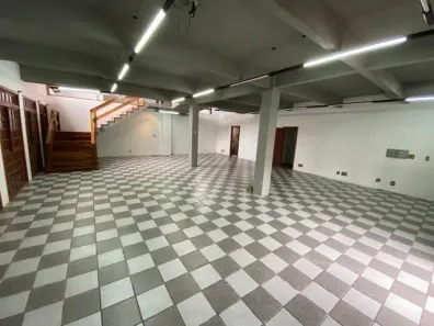 Ponto Comercial à venda, 500m² no Santa Catarina, Caxias do Sul