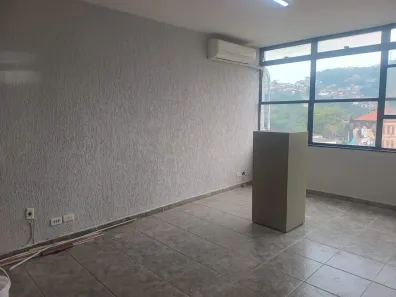 Sala Comercial para alugar, 28m² no Centro, Santos