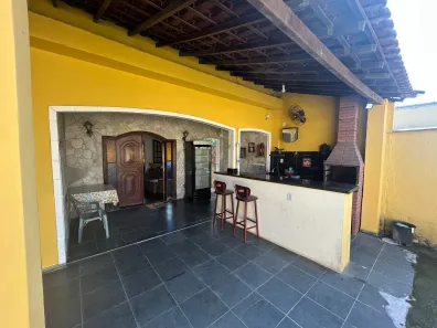 Casa com 2 Quartos para alugar, 250m² no Miguel Couto, Nova Iguaçu
