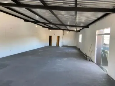 Ponto Comercial para alugar, 180m² no Parque Burle, Cabo Frio