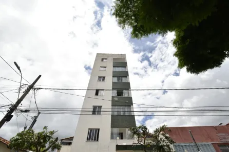 Apartamento com 2 Quartos para alugar, 77m² no Heliópolis, Belo Horizonte