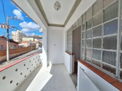 Casa com 3 Quartos para alugar, 110m² no Santa Tereza, Belo Horizonte