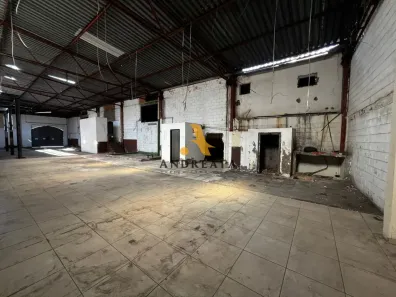 Galpão/Depósito/Armazém para alugar, 1638m² no Madureira, Rio de Janeiro