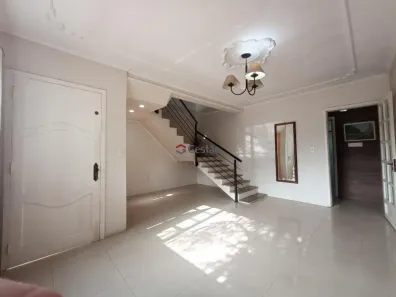 Casa com 3 Quartos para alugar, 180m² no Igara, Canoas