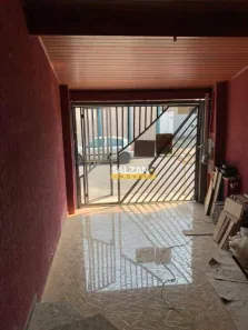Sobrado com 2 Quartos para venda ou aluguel, 260m² no Parque São Luís, Taubaté