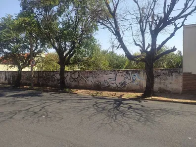 Lote/Terreno à venda, 687m² no Centro, Araraquara