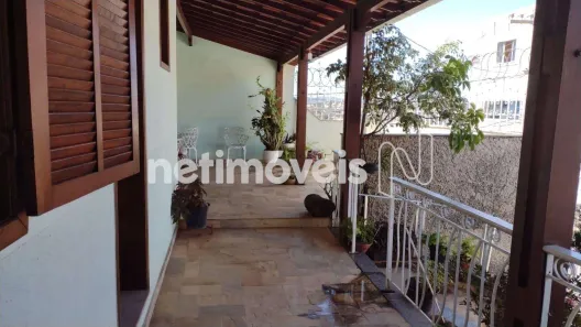 Casa com 3 Quartos à venda, 249m² no São Marcos, Belo Horizonte