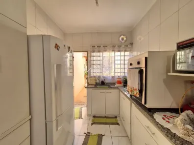 Casa com 3 Quartos à venda, 109m² no Centro, Araraquara