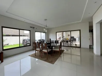 Casa com 3 Quartos à venda, 292m² no Setor Brasil, Araguaína