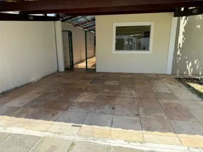 Casa com 4 Quartos para venda ou aluguel, 200m² no Buraquinho, Lauro de Freitas