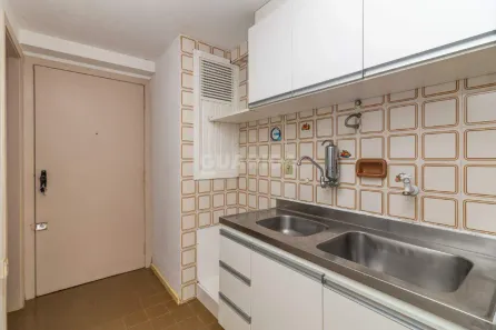 Kitnet para alugar, 30m² no Cidade Baixa, Porto Alegre