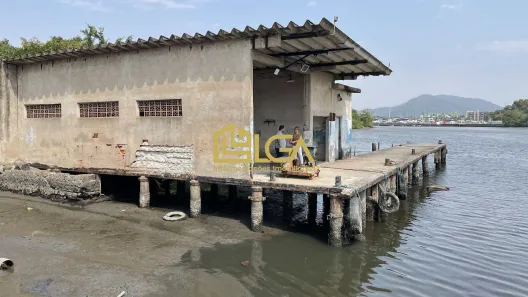 Galpão/Depósito/Armazém com 3 Quartos à venda, 5000m² no Jardim Santa Maria, Guarujá