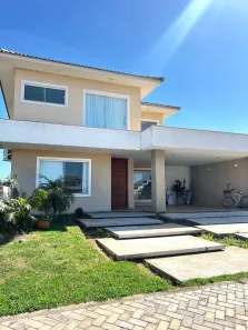 Casa de Condomínio com 3 Quartos para alugar, 180m² no Ogiva, Cabo Frio