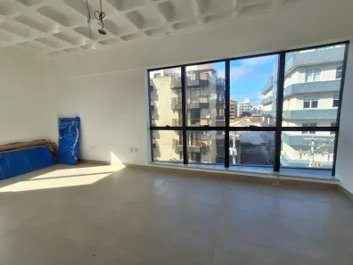 Sala Comercial para alugar, 30m² no Centro, Cabo Frio
