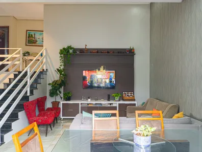 Casa de Condomínio com 4 Quartos à venda, 300m² no Setor Habitacional Arniqueira, Brasília