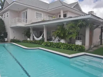 Casa de Condomínio com 5 Quartos para venda ou aluguel, 800m² no Candelária, Natal
