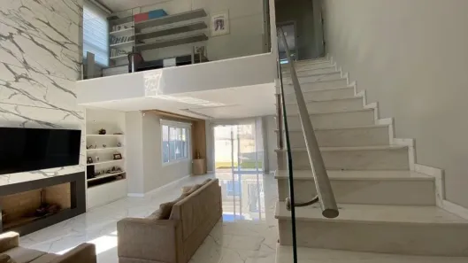 Sobrado com 3 Quartos à venda, 228m² no Igara, Canoas