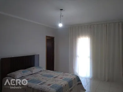 Fazenda/Sítio com 8 Quartos à venda, 1000m² no São Vicente, Iacanga