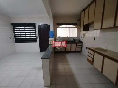 Sobrado com 3 Quartos para alugar, 200m² no Mauá, São Caetano do Sul