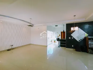 Casa de Condomínio com 3 Quartos à venda, 240m² no Castelo, Tremembé