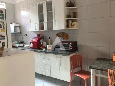 Casa com 8 Quartos à venda, 300m² no Barbalho, Salvador