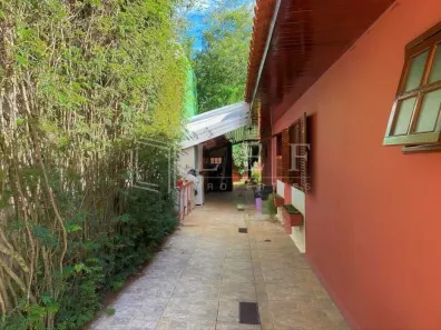 Fazenda/Sítio com 3 Quartos à venda, 285m² no Chácara Vale do Rio Cotia, Carapicuíba