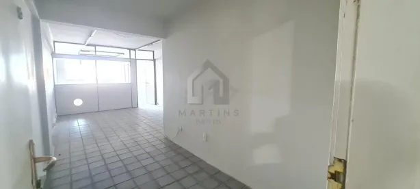 Sala Comercial à venda, 47m² no Santo Antônio, Recife