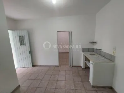 Casa com 1 Quarto para alugar, 35m² no Campanário, Diadema